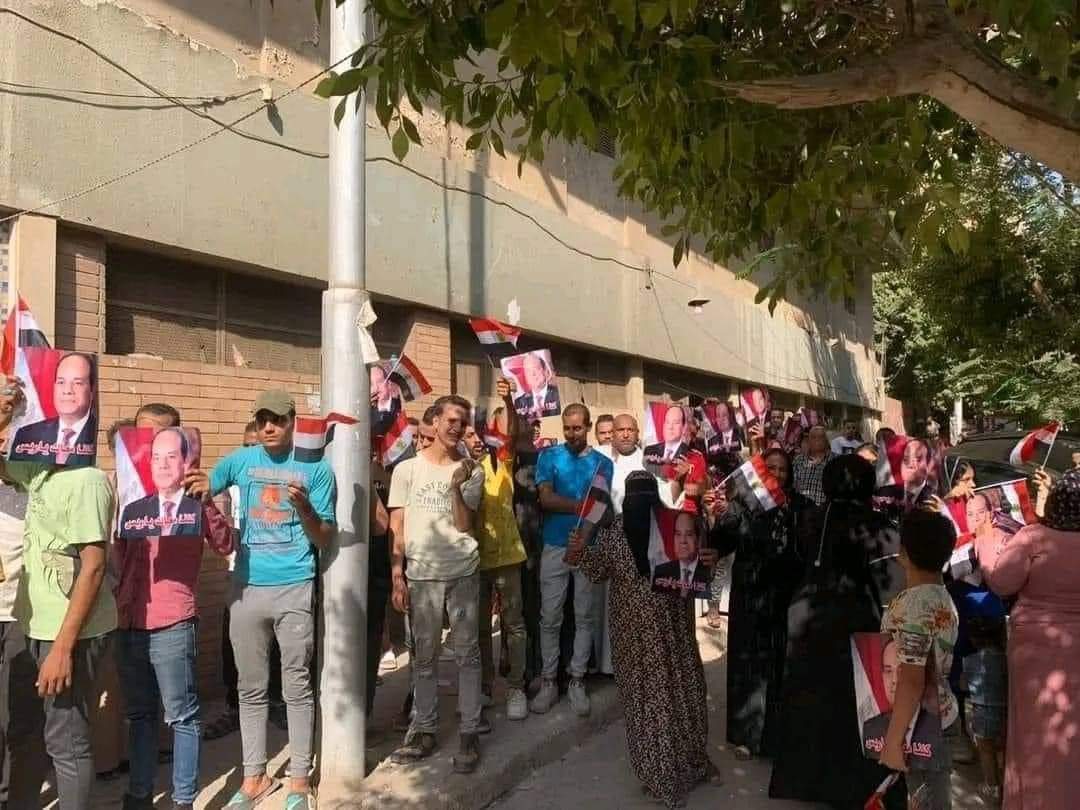 JooTigger's tweet photo. شباب كتير النهارده كاتبين احنا مستقبلنا بيضيع بكرتونه و 200 جنيه 
أحب أقولك يا صديقي احنا مستقبلنا ضايع من أول ما الرجاله مبقوش رجاله ونزلوا نسوانهم يرقصوا في الشارع ووقفوا يسقفولهم 
وبعدها بشويه هيجولنا يقولولنا انتو جيل متدلع .
الناس دي لا تستحق الشفقة أبدا . https://t.co/XELgdPlhU7