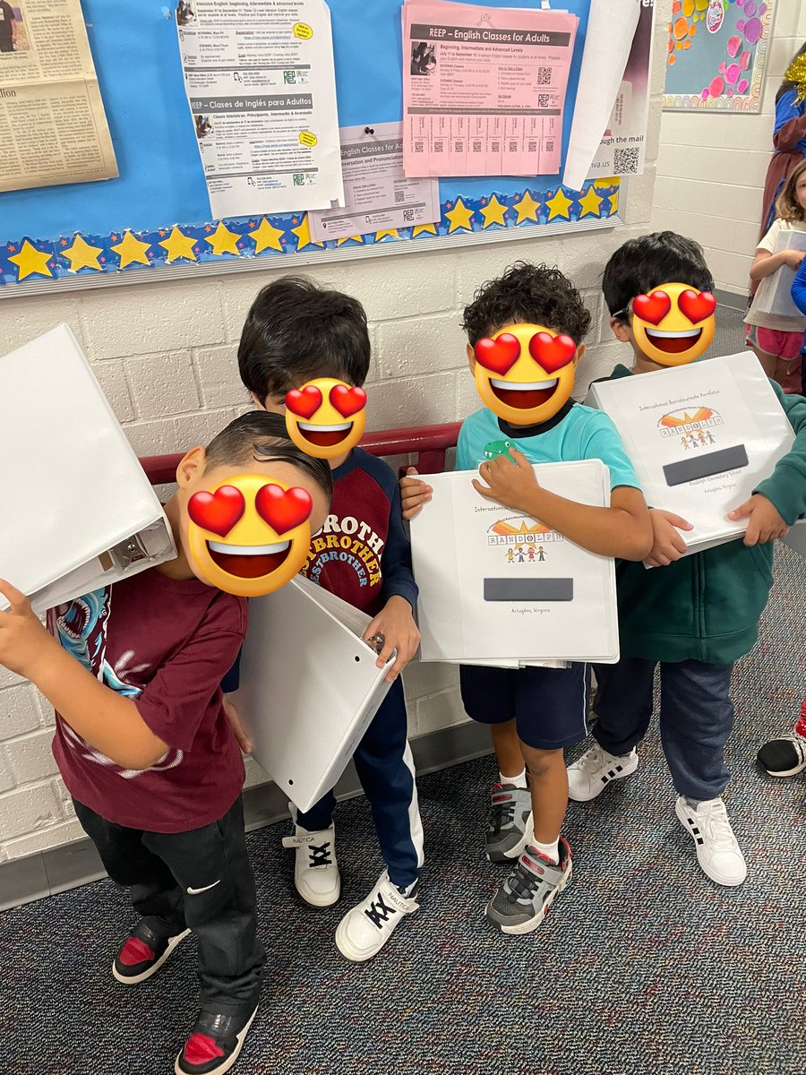 HelgesenLydia's tweet photo. We loved the IB Parade of Portfolios today! So great to get my kinders started on their @ibpyp journey and see my students from last year!  #kindergartenrocks @RandolphStars @RandolphIBStars https://t.co/mjsPCmbrZa