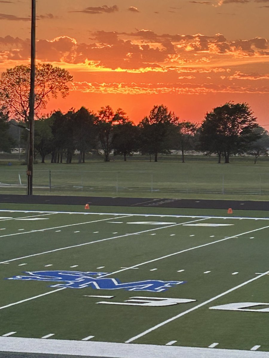 BearsBands's tweet photo. Homecoming 2023! GO BEARS! https://t.co/qpZuGrMOoe