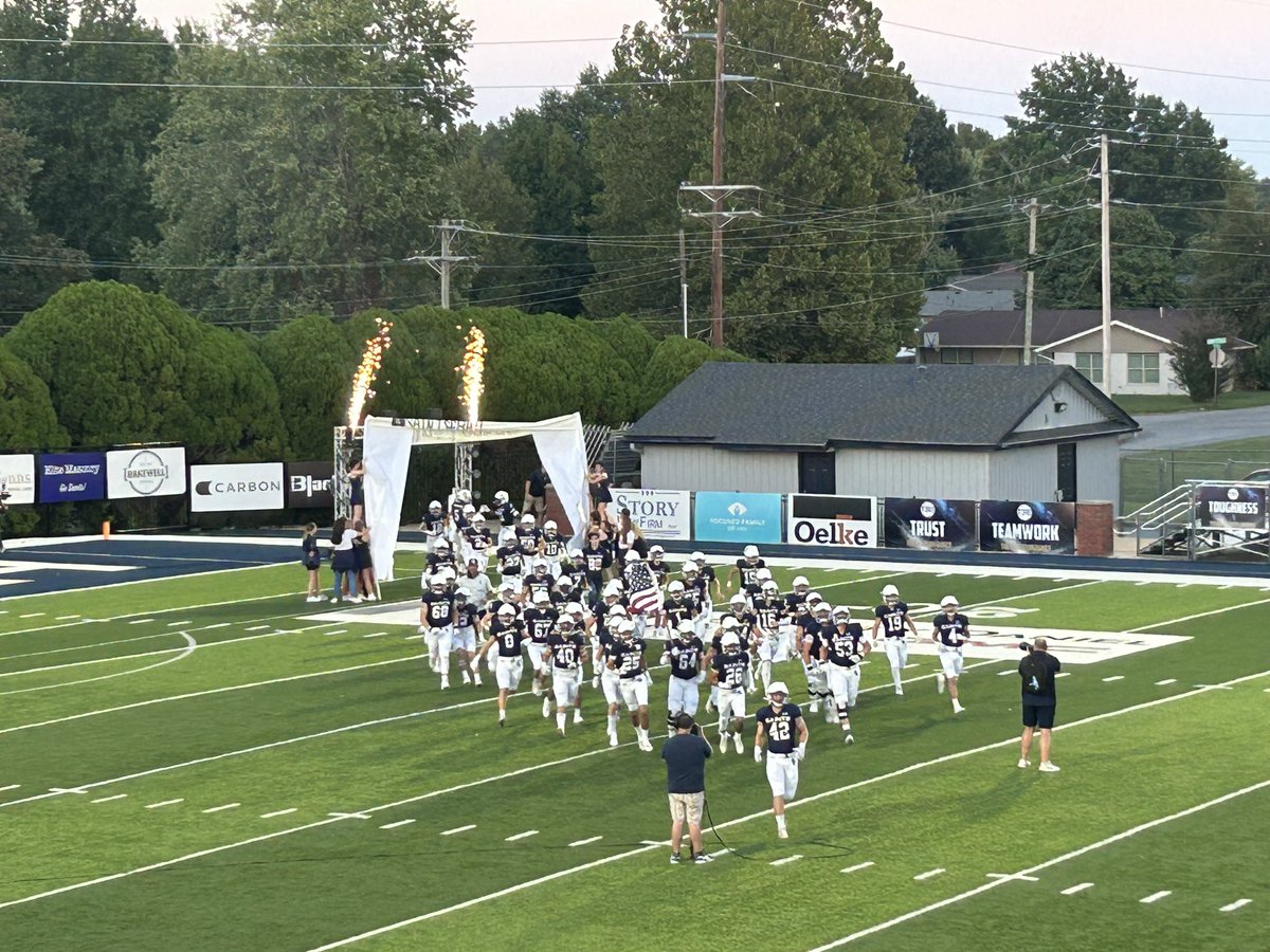 BenMayes's tweet photo. PTL for a beautiful night for some @ShilohChristian Football. It’s a Great Day to be a Shiloh Saint!!! https://t.co/vnG7Qk427U