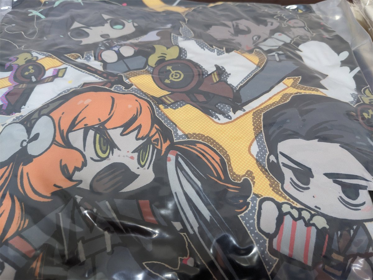 punibird's tweet photo. 朝起きたら囚人が一気に家に流れ込んできたｶﾜｲｲﾈ
（＋TGSの戦利品） https://t.co/j4QP7YEK2W