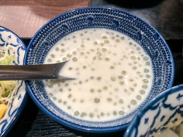 AsianMarket853's tweet photo. #Tip: Many Asian ingredients serve multiple purposes. For example, tapioca starch can thicken sauces and create chewy pearls for bubble tea. https://t.co/YBVzZxnALE