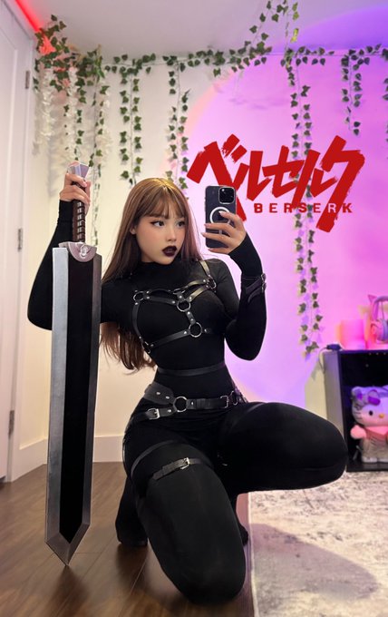 would u binge watch the entire Berserk anime w me? https://t.co/7bNGWvIGNG<a href="/tag/chainsawman"class="tags"><span>#chainsawman</span></a>