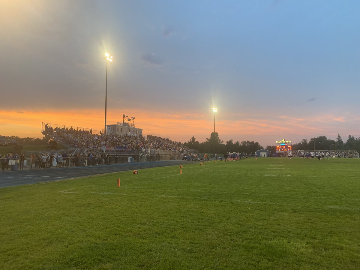 38rudy's tweet image. Great night for football!! #Bluejacket #Homecoming #GoBigBlue @ISD911 @CIHS_Activities @CIPrincipal