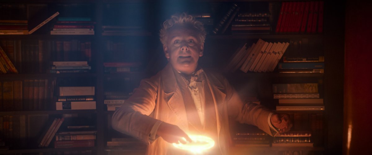 GoodOmensPrime's tweet photo. It's all in the wrist, Aziraphale. https://t.co/Nq0yFTD33o