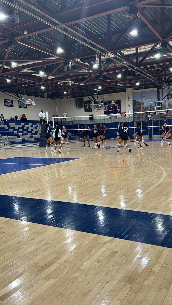 Live from The Den! Ladies volleyball game in full effect 🦁 <a href="/LargoLionsHS/">Largo High School</a> <a href="/Largo_Athletics/">Largo Athletics</a>