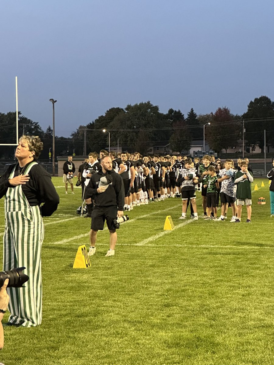 SLC_Wi's tweet photo. BIG @SLC_Wi matchup out in @WaterfordUnion as @WWolverineFB hosts @WestoshaFBall for Homecoming!!! #ElectricEnvironment https://t.co/nRZxwQqKre
