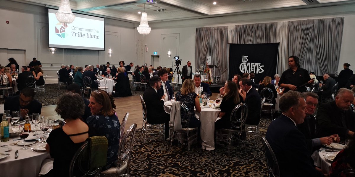 Une communauté #audacieuse + un projet #unique = #vitalité #francophone de qualité
<a href="/CTrilleblanc/">Communauté du Trille blanc</a>, félicitations pour le #village #francophone!