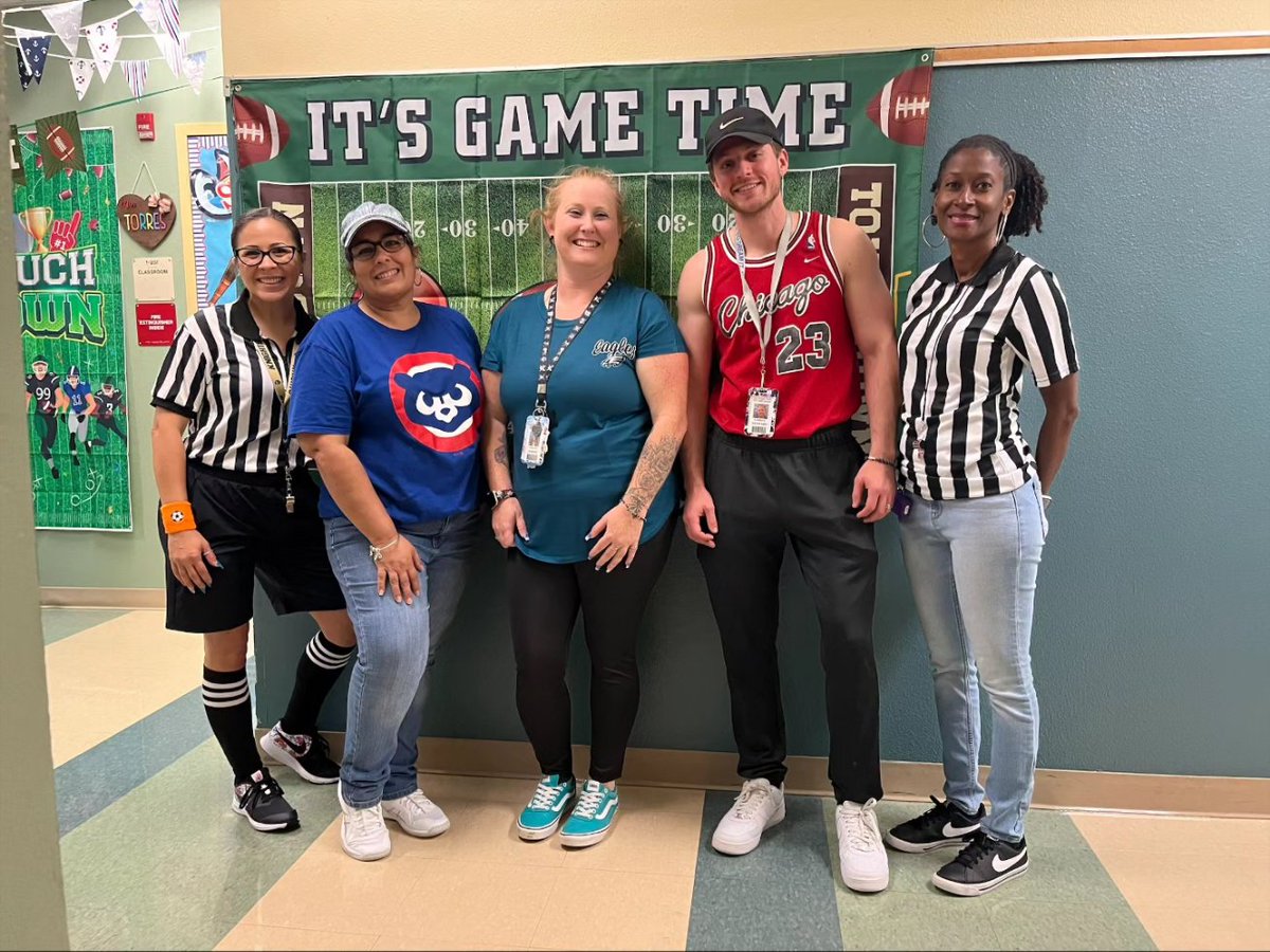 WLES_OCPS's tweet image. Second Grade Team Evolution 💙💚 #ocpsRYS #rockyourschoolday #OCPS #GetyourGameOn