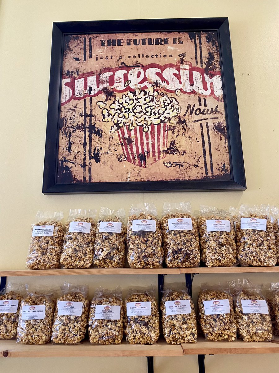 Check out PopAKernal in Plainfield, Indiana. 🙌🏻 They use white cheddar paste instead of a powder. They also make homemade caramel for their caramel corn👌🏻
#popcorn #popcornlover #caramelcorn #caramelpopcorn #inHendricks #hendrickscounty #popakernal #smalltowns #smalltownplussize