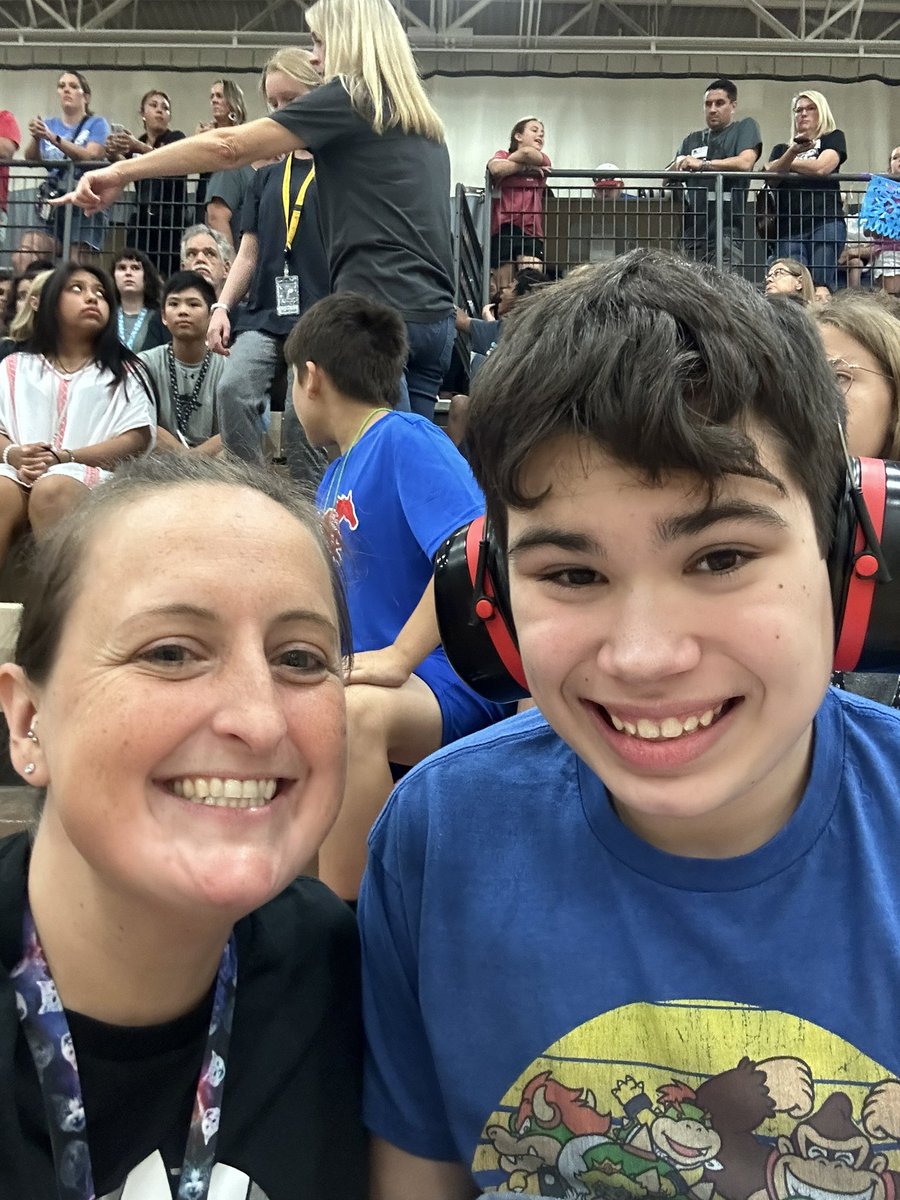 We had so much fun at the pep rally today! 🐺🤍🖤 <a href="/CTMS_Rise_Class/">CTMS RISE Class</a> <a href="/CTMSWolfWay/">CTMS Wolves</a>