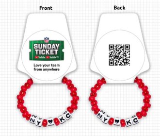 sportingnews's tweet photo. The NFL is giving away 1,989 'Sunday Ticket' themed friendship bracelets to Chiefs fans at MetLife Stadium on Sunday, "in honor of Travis Kelce and Taylor Swift"

via @Schultz_Report https://t.co/I30q3b8Mg4