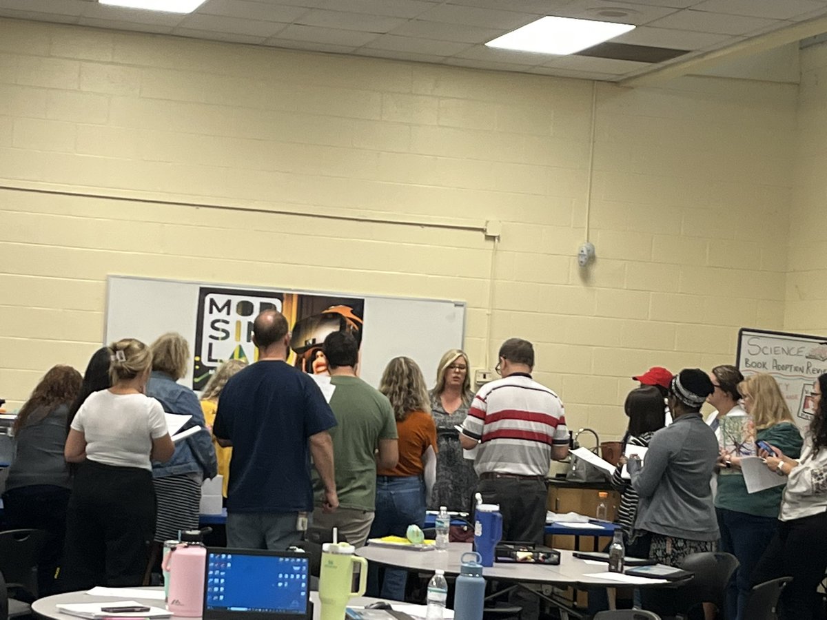 ScienceDcps's tweet image. 5th grade science teachers had an amazing day of professional learning to grow their craft and support our students with interactive science learning! @DuvalSchools 🧬🔬🥼