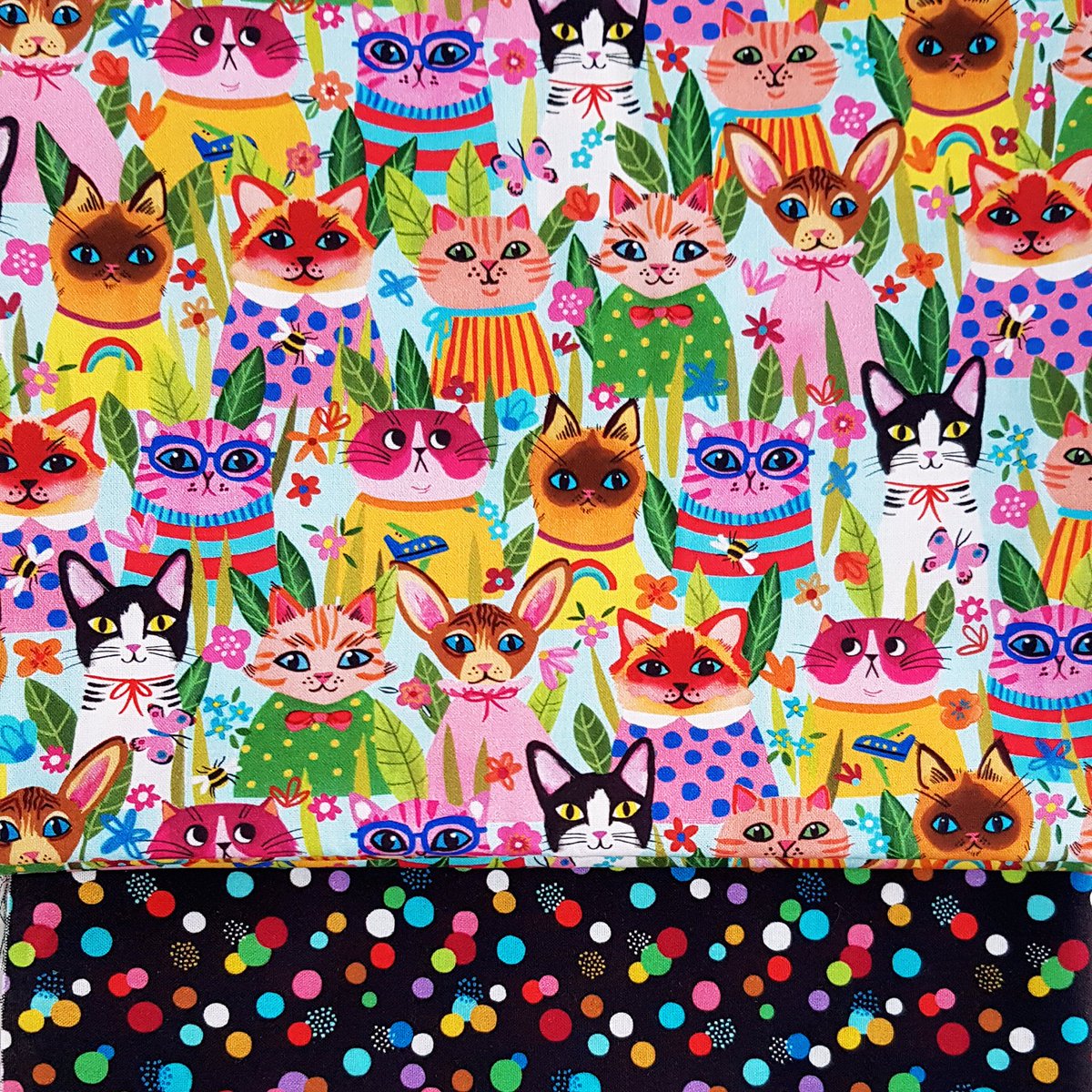 Puddycats! Love how the design looks on printed fabric 🐱
#cats #catfabric #patterndesigner #illustrator