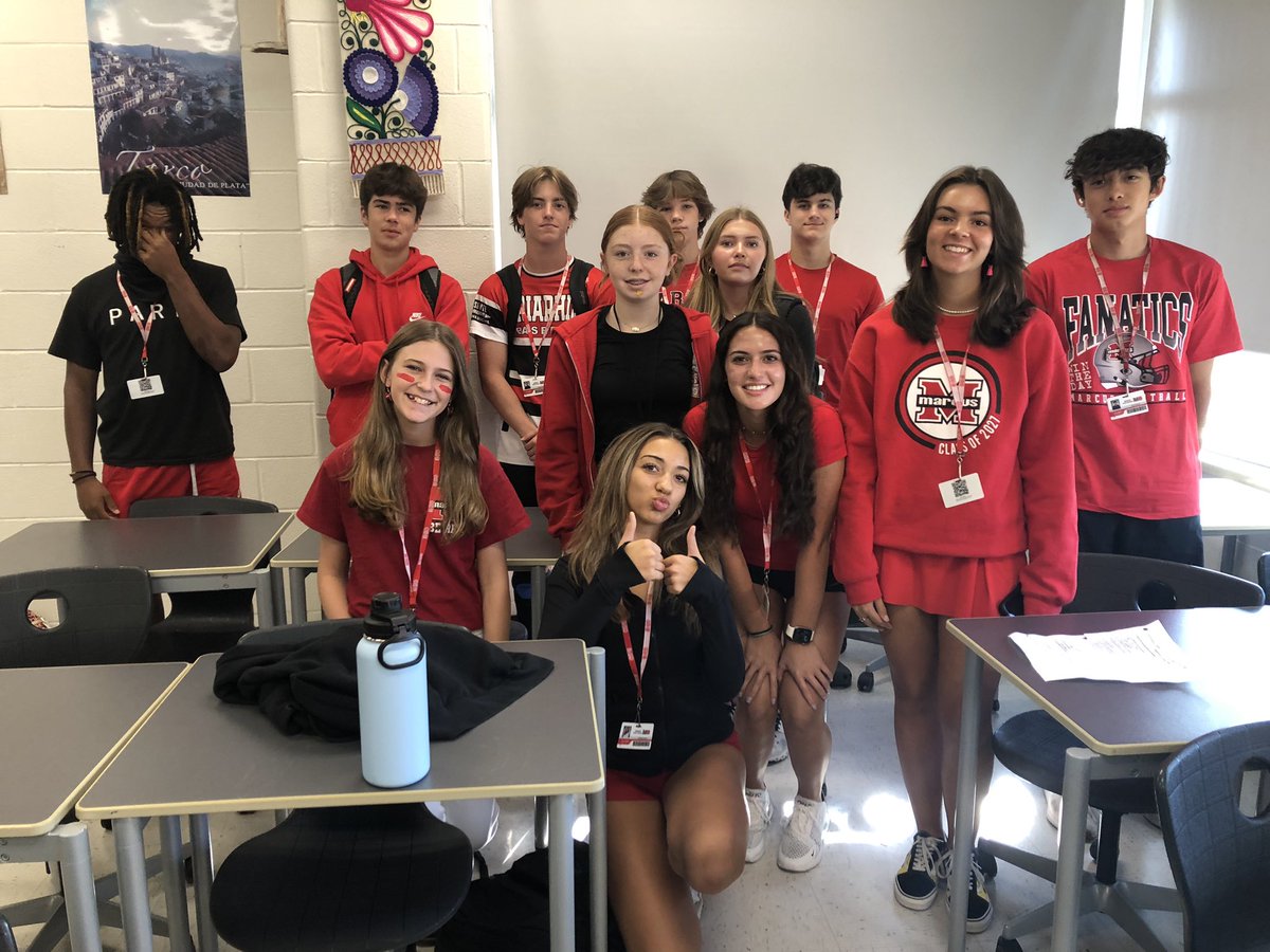 GarzaMHS's tweet photo. Let’s go Marauders! It’s Red Out day! ❤️🤍❤️🤍 @MHS9th @MarcusRedNation https://t.co/Epn8pFNqD6