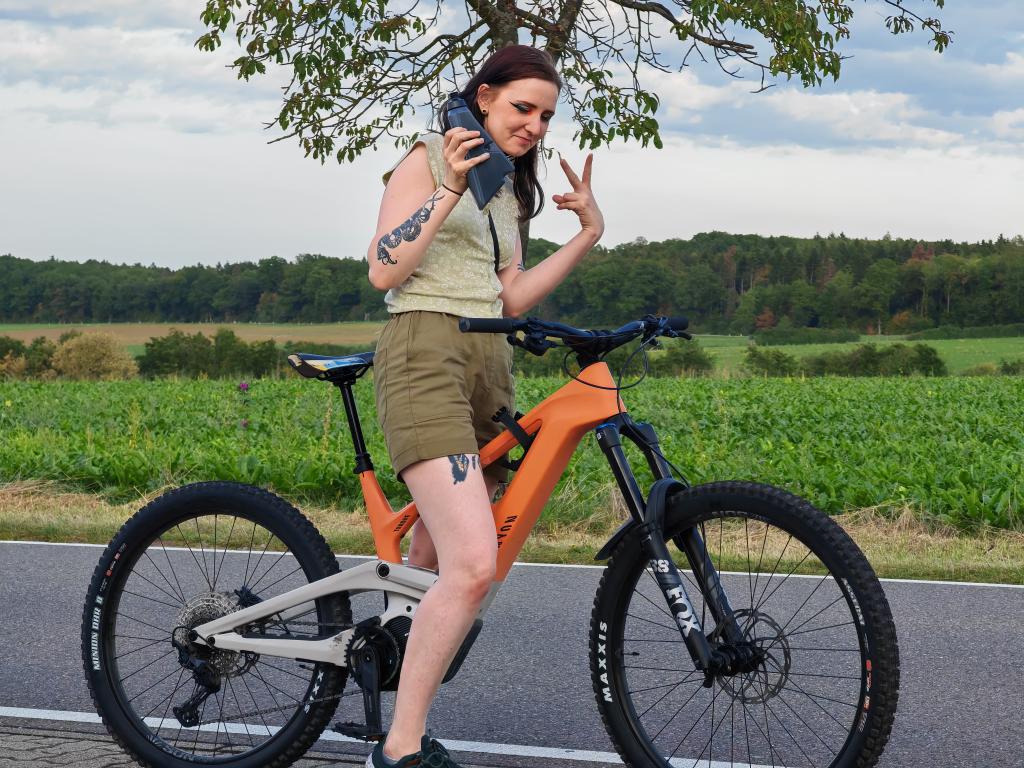okarinaexe's tweet photo. @canyon_bikes I fudgin love my canyon torque 💕💕 https://t.co/MGAjosHE8W