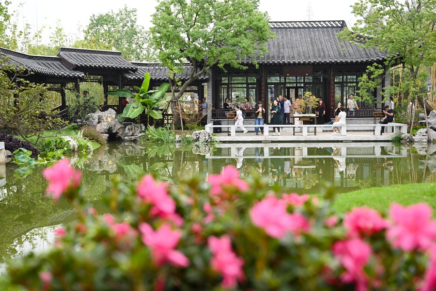 CGMeifangZhang's tweet photo. The 14th China Int'l Garden Expo is now open in Hefei, Anhui province.
An extraordinary opportunity to explore the rich diversity of gardening in the world.

https://t.co/xJGkeRxBXh