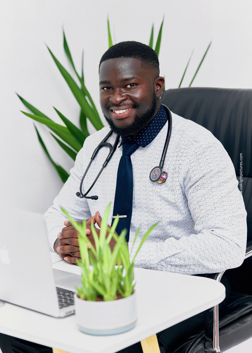 SnyderWatch's tweet photo. Dr. Emmanuel Ofosu-Brakoh Jnr🩺 #KSMD2023 https://t.co/vLRYb77JXx