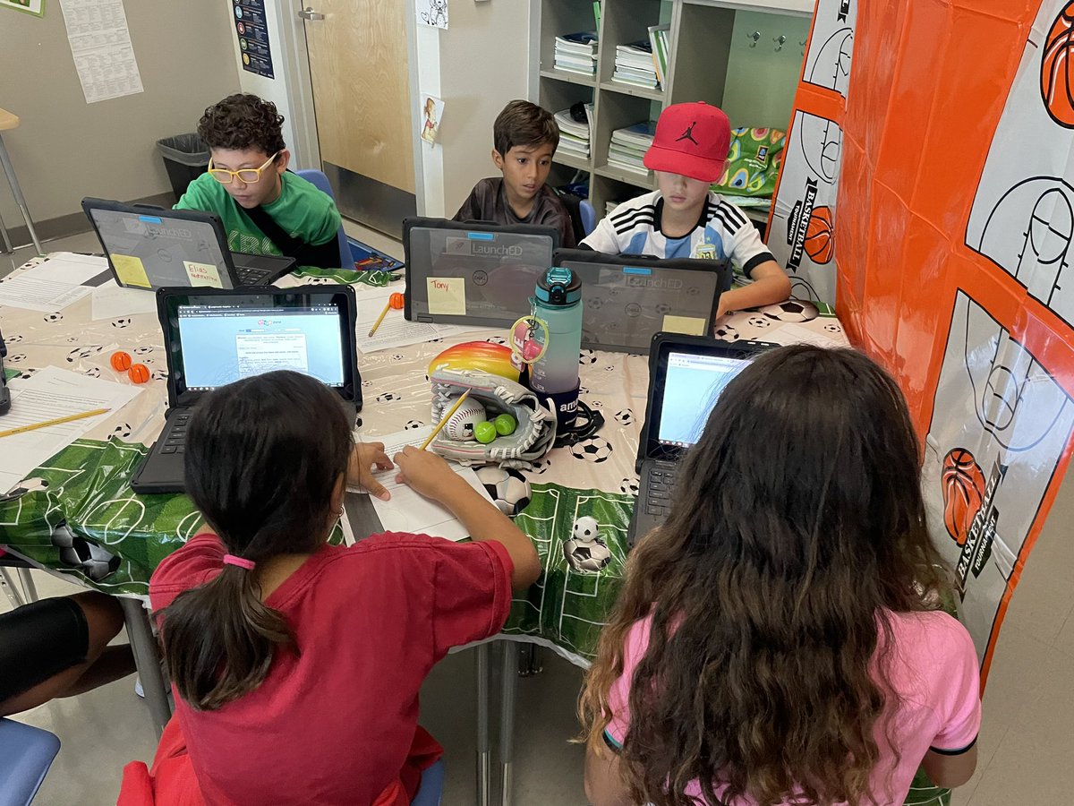 MrsEllisin4th's tweet photo. We were analyzing the theme, we also completed a physical and chemical change sort, then we were able to witness and observe a chemical change.  @cdlocps #rockyourschool #ocpsRYS #GYRO @cdlocps @ocpsPL @getyourteachon @ocpsNews https://t.co/PlEaR6Ut4V