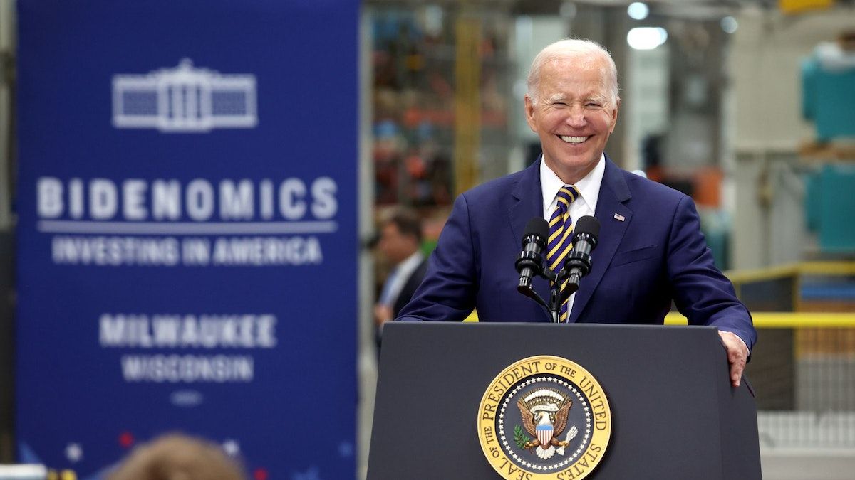 Poverty Rate Increases For First Time In Over A Decade: Bidenomics!  buff.ly/3LGSjfH #POTUS #bidenomics #governmentfail #YouGetWhatYouVoteFor