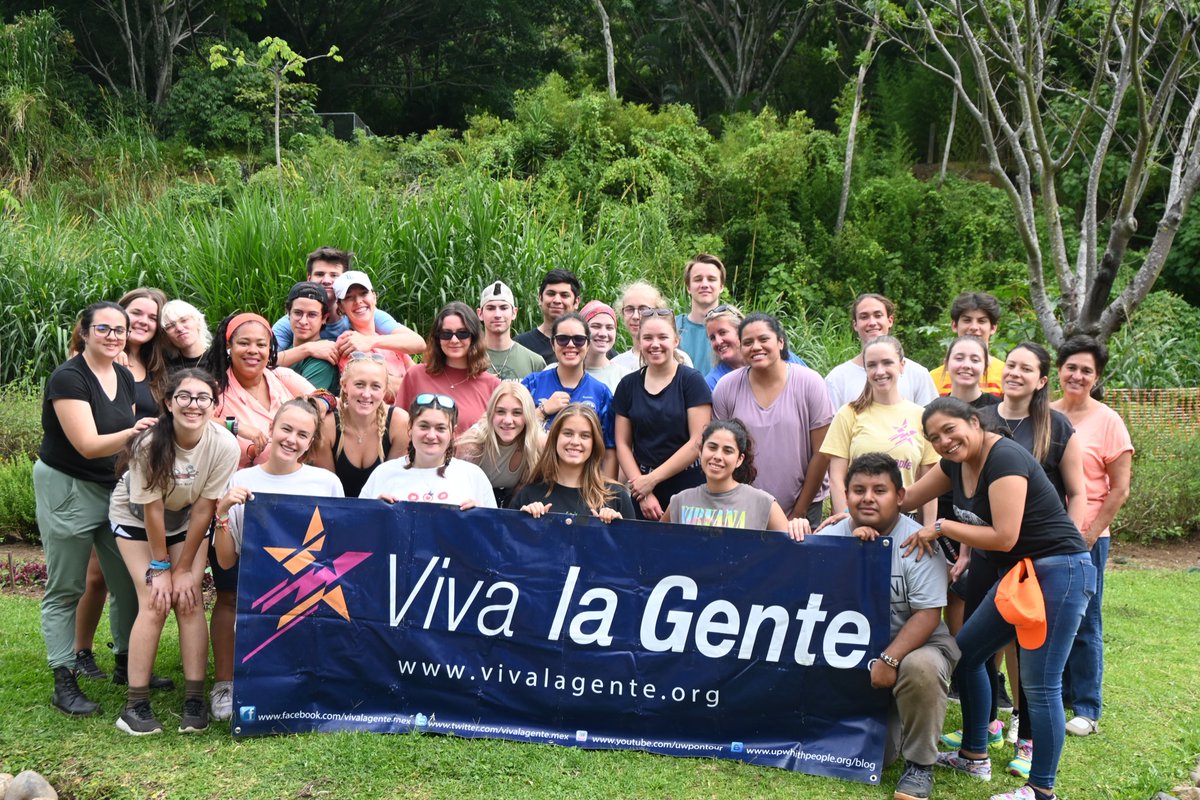 upwithpeople's tweet image. Cast A23 planting the seeds of change, one at a time. 🌱💚

#Upwithpeople #UWP #UWPprogram #VOICES #VOICESbyUWP #changemakers #youth #energy #diginity #equality