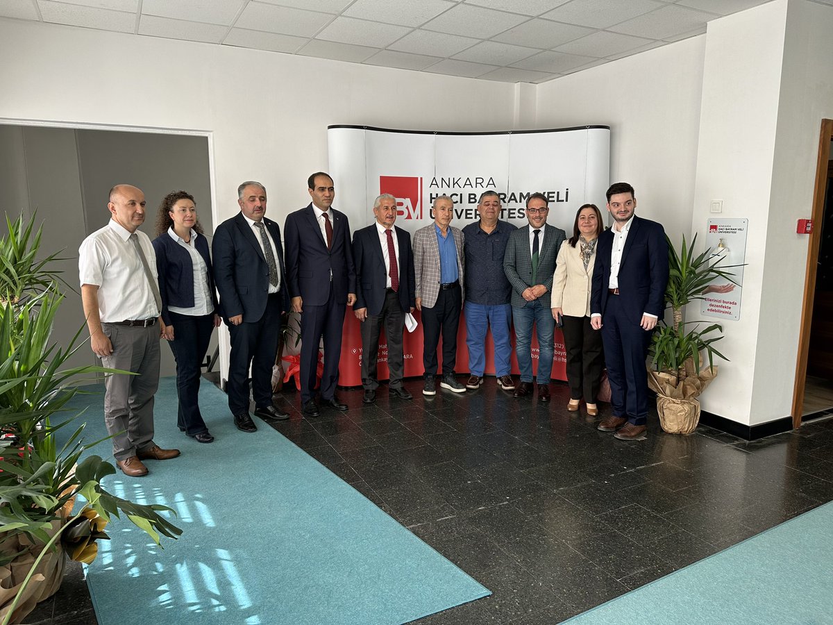 Hacı Bayram Veli Üni . YÖKAK ziyaret sonu; AHBV Üni rektörü Prof.Dr. Naci Bostancı ve ekibine; takım üyelerim Prof. Dr Aytekin Isman, Prof. Dr. Ali Bayrakdaroğlu, öğrenci Abdullah Ünver’e teşekkür ederim.