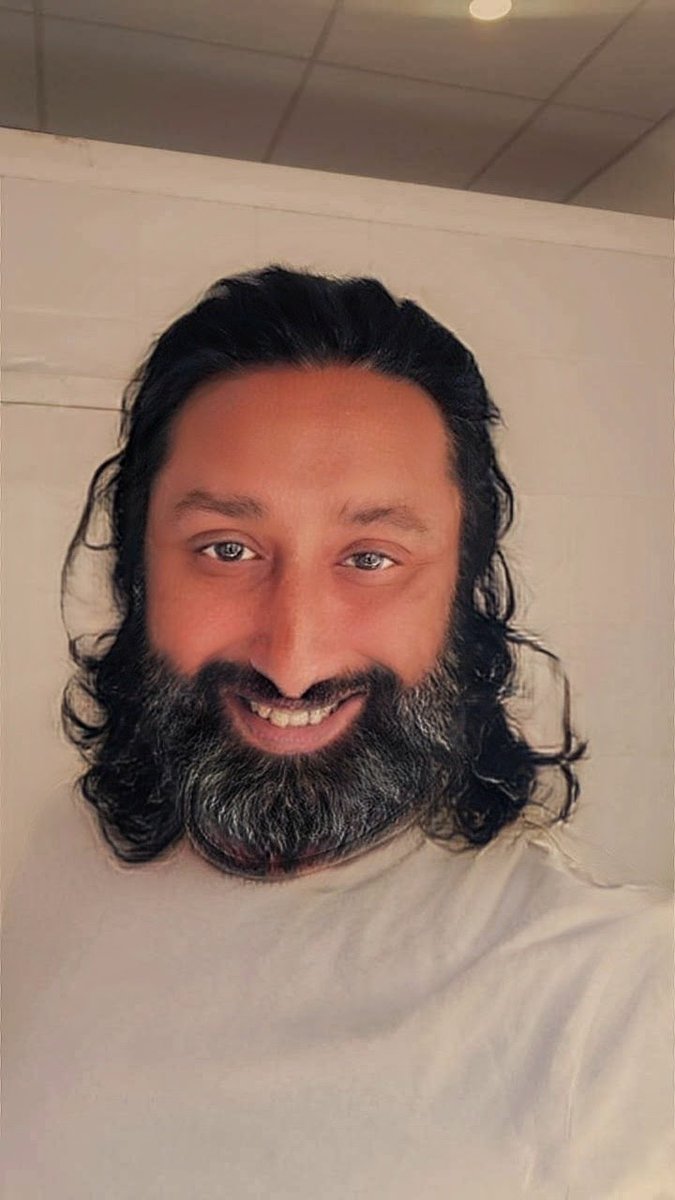 #MPIA23 SORRY JIMI. ah ah ah ah staying alive