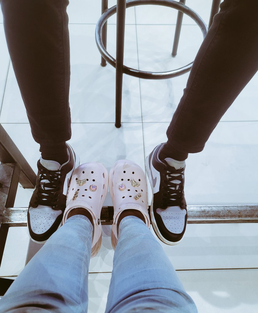 oreoluwa_ruth's tweet photo. Feeling cuteπ
#techbabe #outwithboo https://t.co/5WEVubk1fV