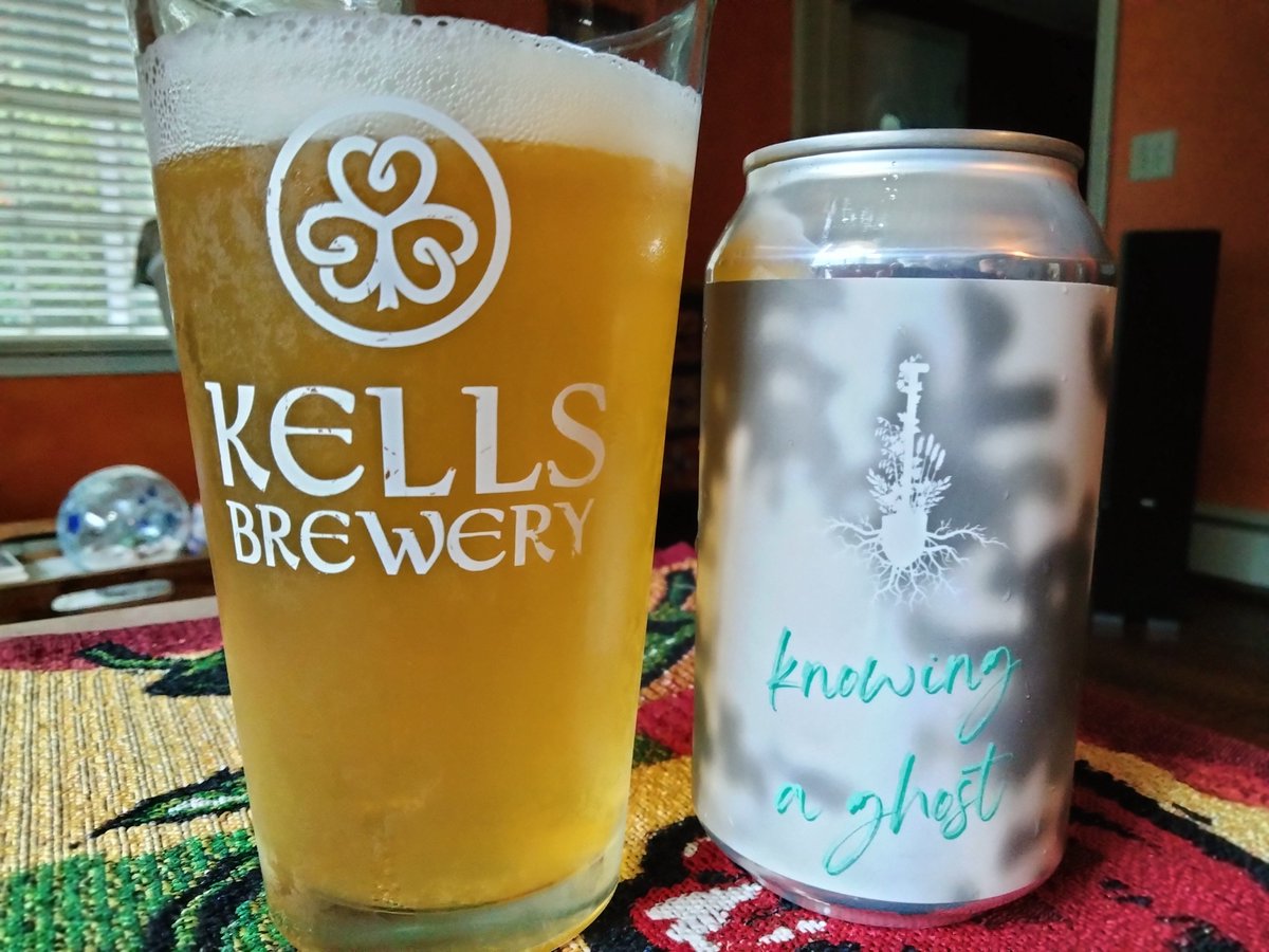 chilesyucatan's tweet photo. #knowingaghost
This is a nice enjoyable #BelgianStyle #Witbier  by #FarmacyBrewing 4.8% abv brewed with Elderflower, Ginger, Turmeric, &amp; Coriander. The brewery is set amongst the backdrop of rural #Maryland horse country on a working farm 10 minutes from my house. #CraftBeer https://t.co/LZbs30v0tG