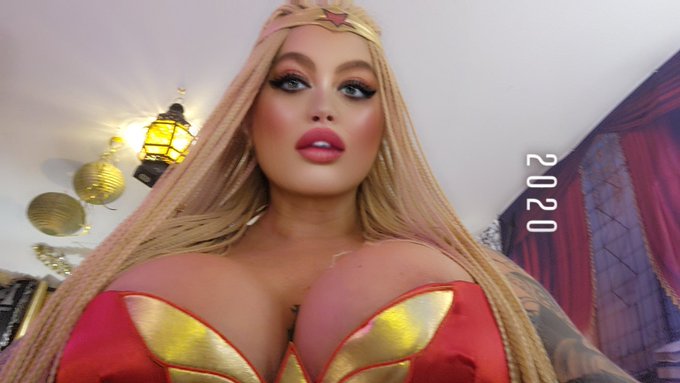 Wonderfully Awesome 🫠 https://t.co/xfIn51VSMM<a href="/tag/holidayseason"class="tags"><span>#holidayseason</span></a>