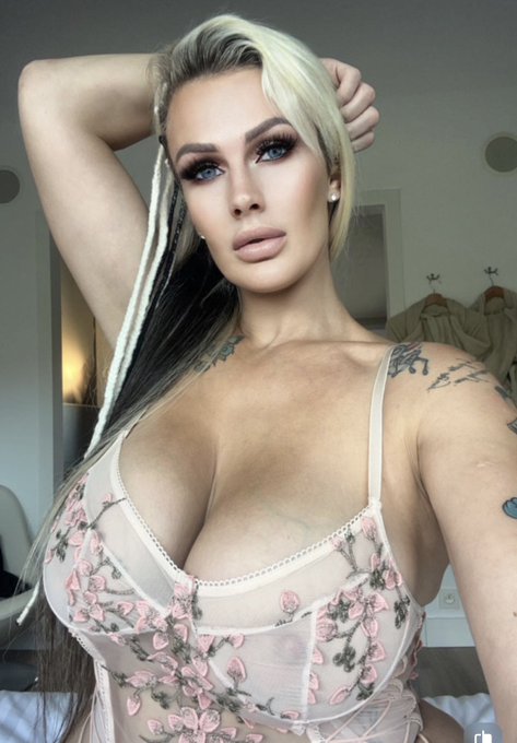 Follow for free pr become a fan! https://t.co/81xtzQdvEF https://t.co/pId8KW38GW