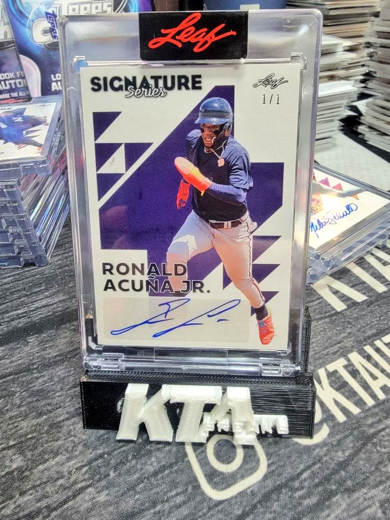 KTAuthentics's tweet image. Recent Hits from @Leaf_Cards Signature Series Baseball #ktabreaks #LeafCards #LeafBaseball #LeafSignatureSeries #Baseball #MLB #Baseballcards #sportscards #collect #groupbreaks #casebreaks #breaks
.
.
.
Join a group break at 
ktabreaks.com
