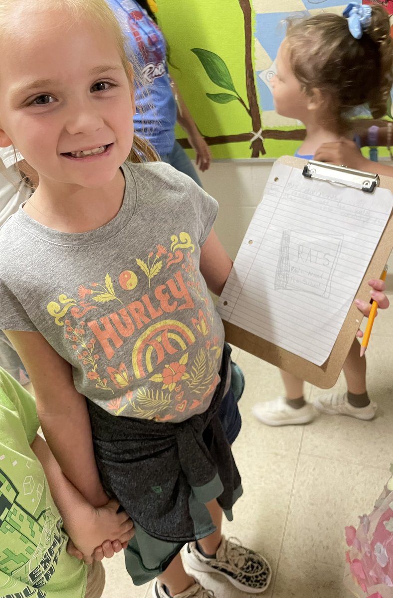 Redland Oaks Library tweet media