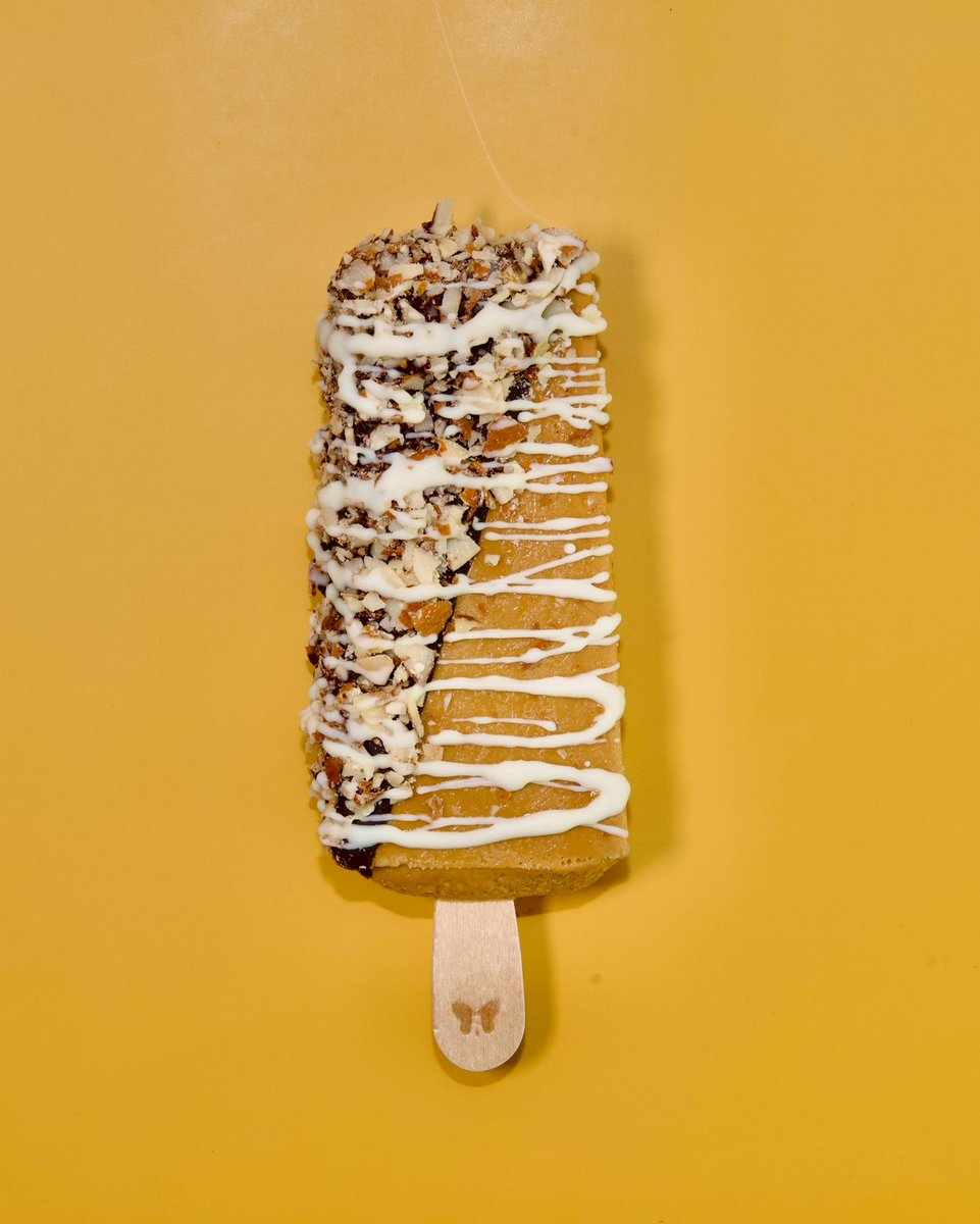 MonarcaPaletas's tweet photo. Wake up and taste the celebration! For #NationalCoffeeDay, get FREE regular toppings on every Coffee Ice Cream Paleta. Dive in, it's a brew-tiful treat! 🍦✨ https://t.co/lWYibaSrXy