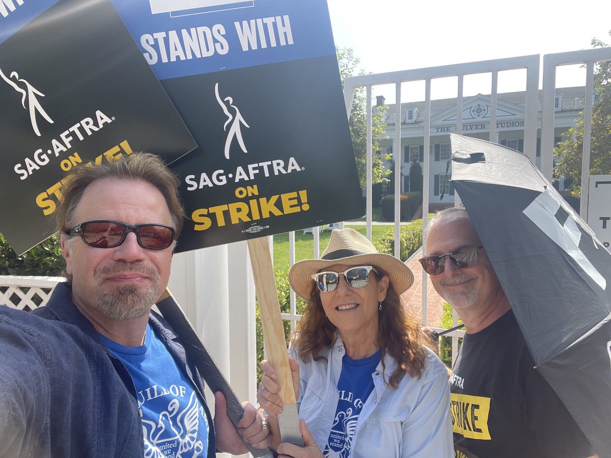 Supporting SAG-AFTRA at Amazon with Andrew &amp; Andy. Great cause, great company. #unionstrong