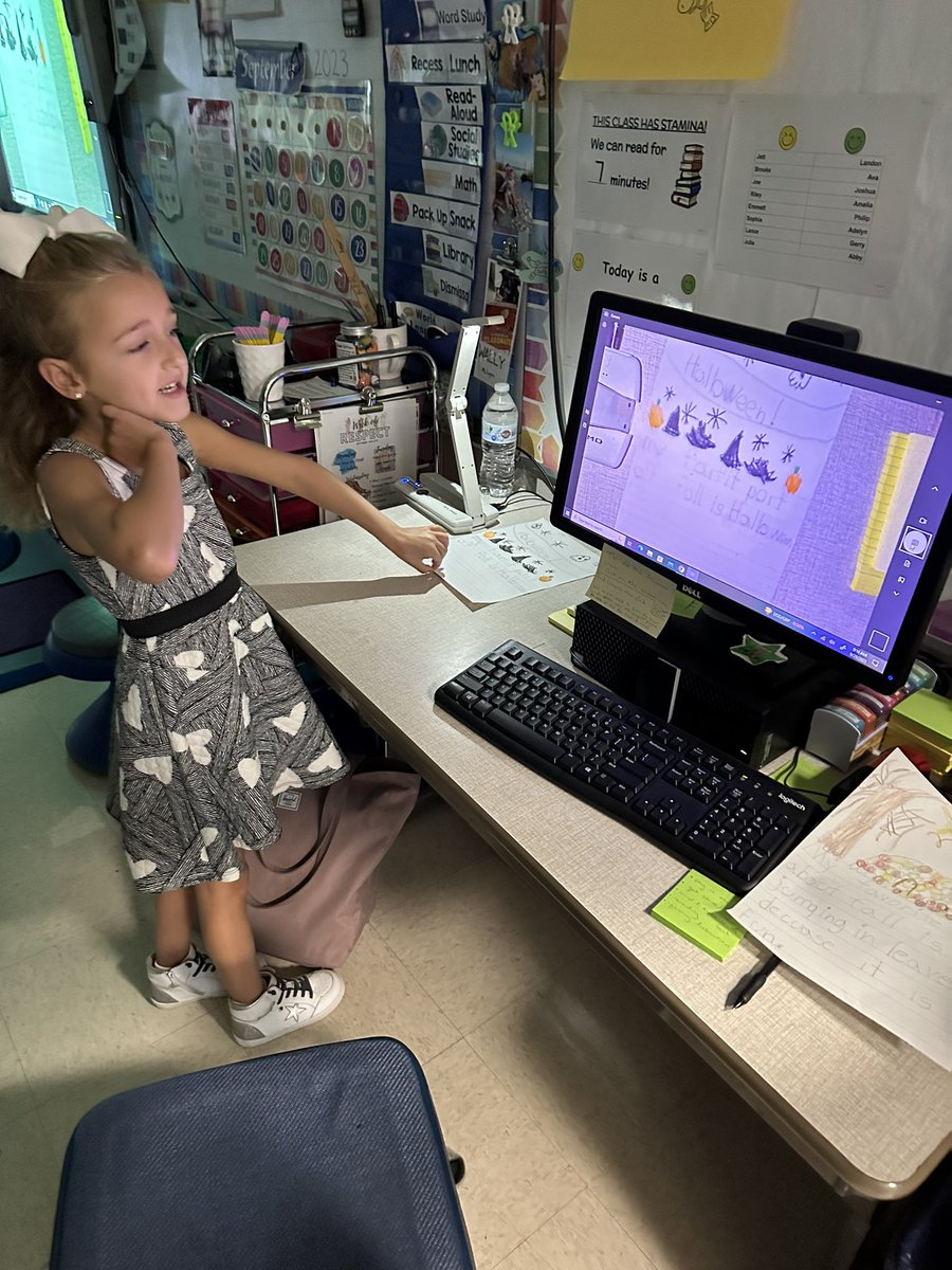 Ms_SLajam's tweet photo. Ss were so excited to share their “my favorite thing about fall…” pieces with the class today! #HubbardSchoolRocks #ShareOut https://t.co/tD3YQN0FVf