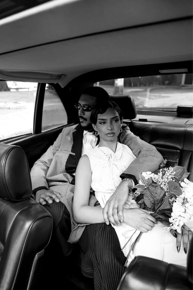 huhneyx's tweet photo. name more iconic engagement photos? Quickly https://t.co/Jpx772b7FU