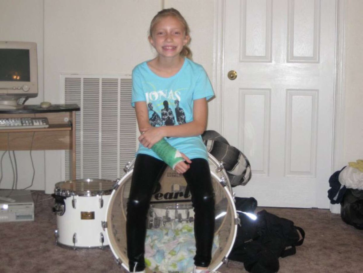 _alyssabriggs's tweet photo. can’t wait to have an updated pic of me in my @jonasbrothers outfit in 3 weeks!!!! 14 years later…. im not okay 🥹🥹 see u boys so soon🩵 https://t.co/wlGmCEUyYh