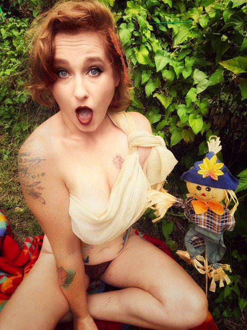 New Sets Every Month New Gifs &amp; Vids Weekly Bonus content for Renewing Subs  &amp; Extras Buyers UNCENSORED<a href="/tag/newprofilepic"class="tags"><span>#newprofilepic</span></a>