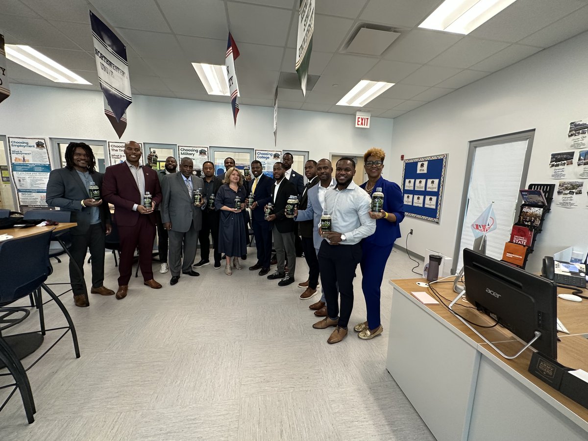 ConradAusar's tweet photo. Big thank you to @CPSCEdoBogdana and Chief Morris, for another great meeting with #UBME Today was another great step toward leading our nation in equitable outcomes for all. #dinobidetergent for all too! @ABC7Chicago @TheFundChicago @CPSNetwork16 @ChiPubSchool @ChicagosMayor https://t.co/lvRvKLvaQk