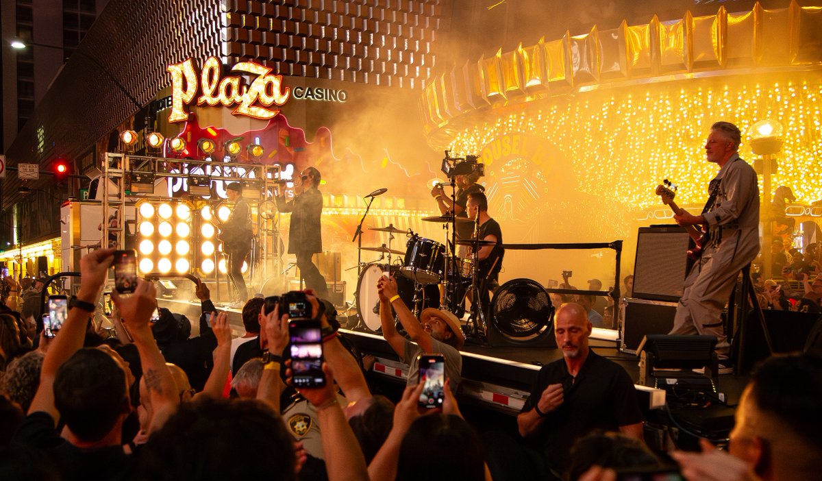 Plaza Hotel Casino tweet media