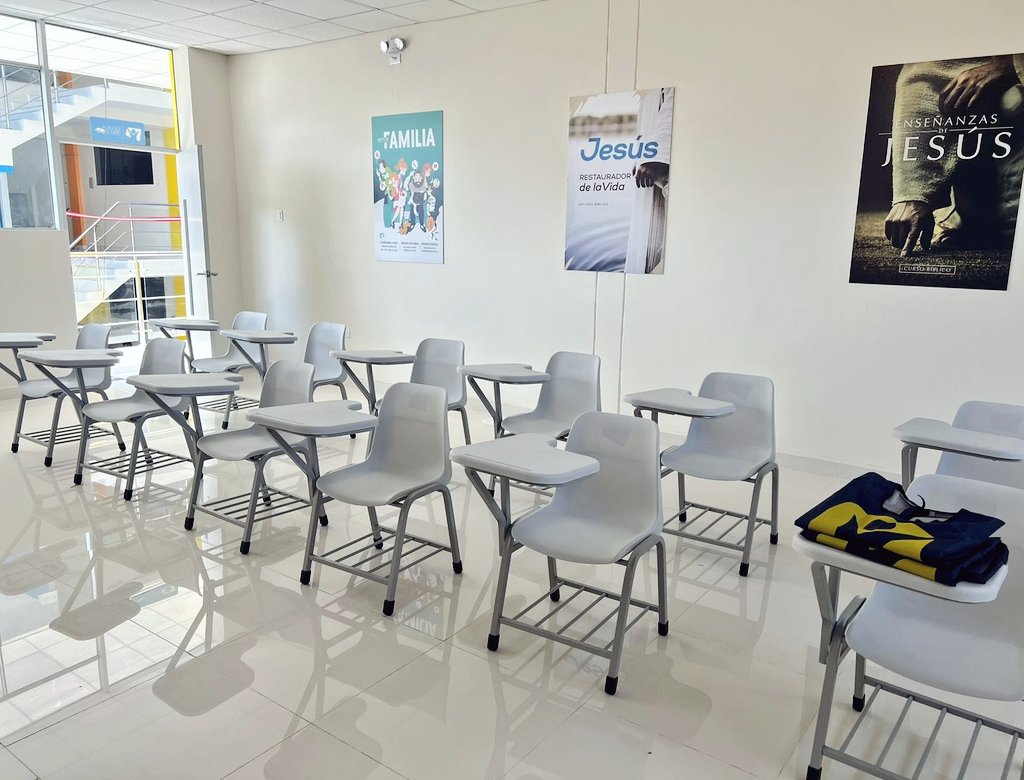 ¡Un día bendecido en Chepen!🤩
🔴Esta tarde se inauguró un Espacio Nuevo Tiempo ubicado en la iglesia adventista Chepen de la Asociación Nor Pacífico del Perú. ❤ <a href="/AdventistasANoP/">Asociación Nor Pacífico del Perú</a> ¡Qué este lugar sea una fuente de aprendizaje y luz para nuevos estudiantes de la biblia! 🙏🌟