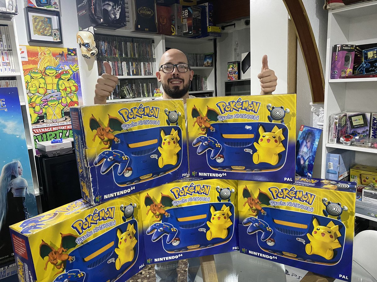 metricar_twitch's tweet photo. Haced captura de este tweet. Creéis que dentro de 10-15 años esto valdrá lo suficiente como para comprarme un paquete de pipas??🤣🤣
#Nintendo #pokemon https://t.co/RL0AXAzpyH