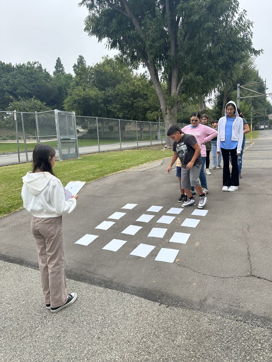 consejeramichel's tweet photo. Our awesome PAL students worked together to go through the maze by communicating, taking turns, and encouraging each other!
@laderapalma @LHSchools @LaderaPalmaPTA @SHernandez405 @vatjdh #lhcsd #DIAcademy https://t.co/frTQUcD26U