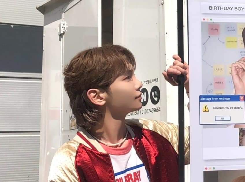 SparkingShawol's tweet photo. Yo creo que es tiempo de hablar más de cabello todo esponjocito de Key 🩵

#WeLoveSHINee #WeSupportSHINee https://t.co/LdQeAgRWNP