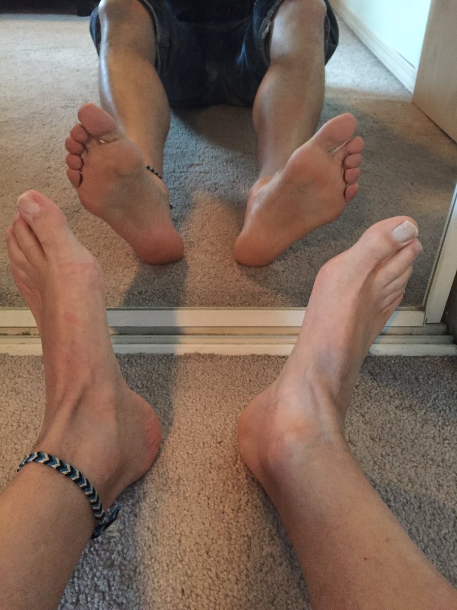 Anwgayguy's tweet photo. @MaleFeetFL https://t.co/EUak8l0gwZ
