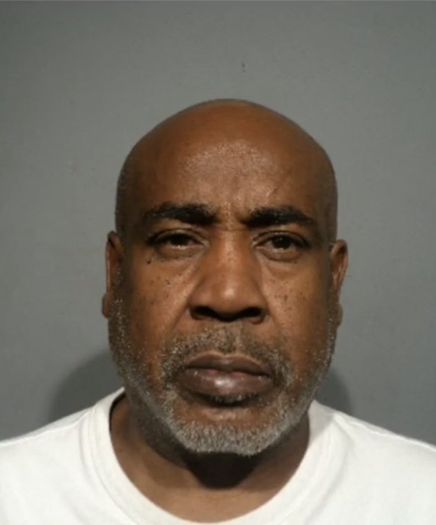 RapMais's tweet photo. Keefe D é oficialmente acusado pelo assassinato de Tupac! A mugshot oficial foi divulgada pela policia ‼️😳 https://t.co/MaaEQoZ8Ae