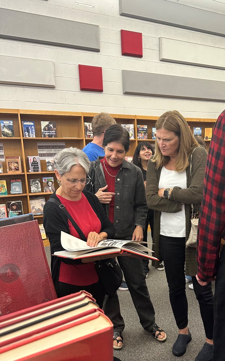 NHS Media Center tweet media