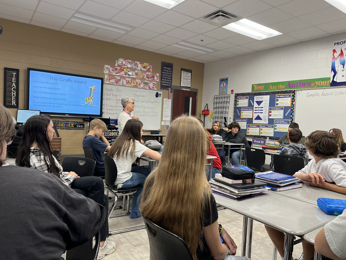 ACS_ELA_Coach's tweet photo. Students in Mrs. Heer’s class learned about the structure of an argument this week as they determined criteria and chose winners of the Giraffe Reward. #engagedlearners #accountablecollaborators #effectivecommunicators #ACSPatriots https://t.co/eWENoOqn8C