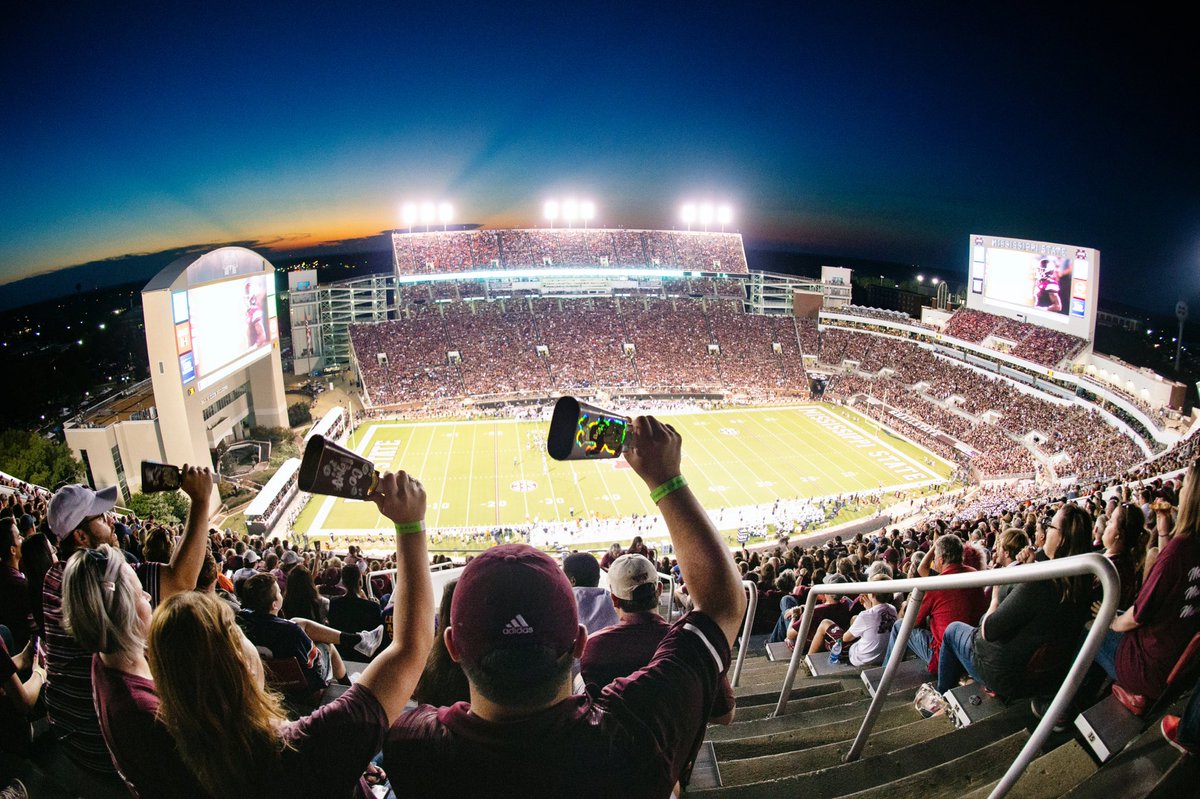 Night games in Davis Wade&gt;&gt; 

Who is ready to ring a cowbell at 8 pm tomorrow? 👀🐶 #HailState